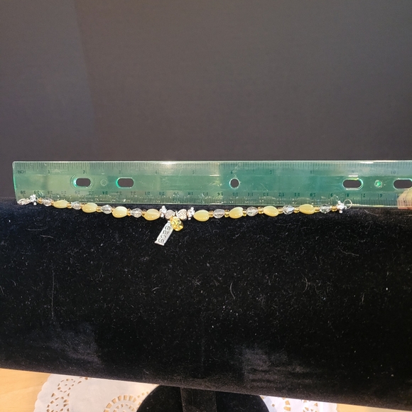 Woman's Butterscotch Yellow Bracelet - Picture 5 of 8